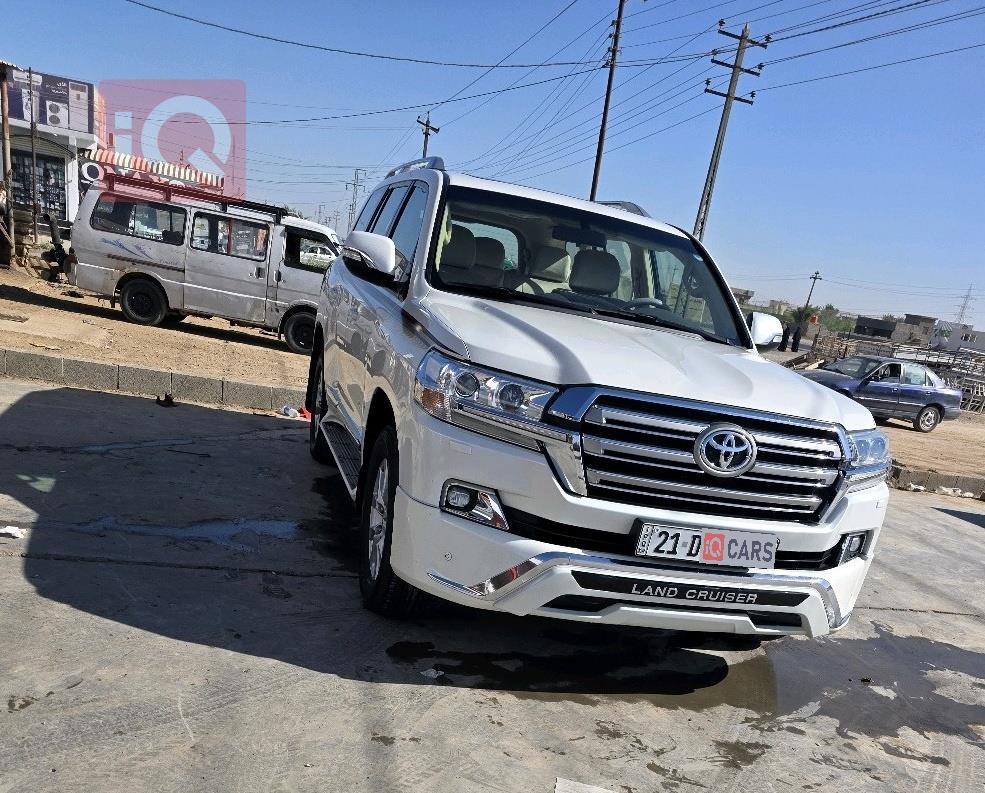 تويوتا لاندكروزر